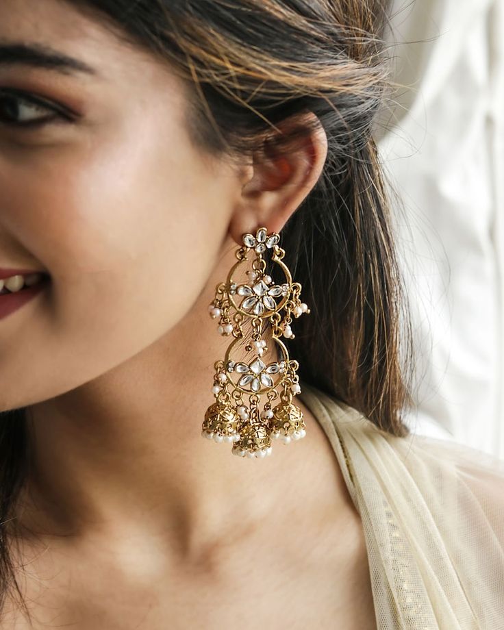 EARINGS